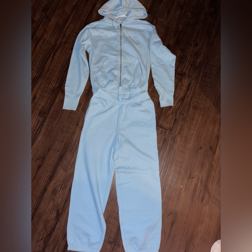 Sweat pants and sweat full zip hoodie,  pants xs fit like a medium